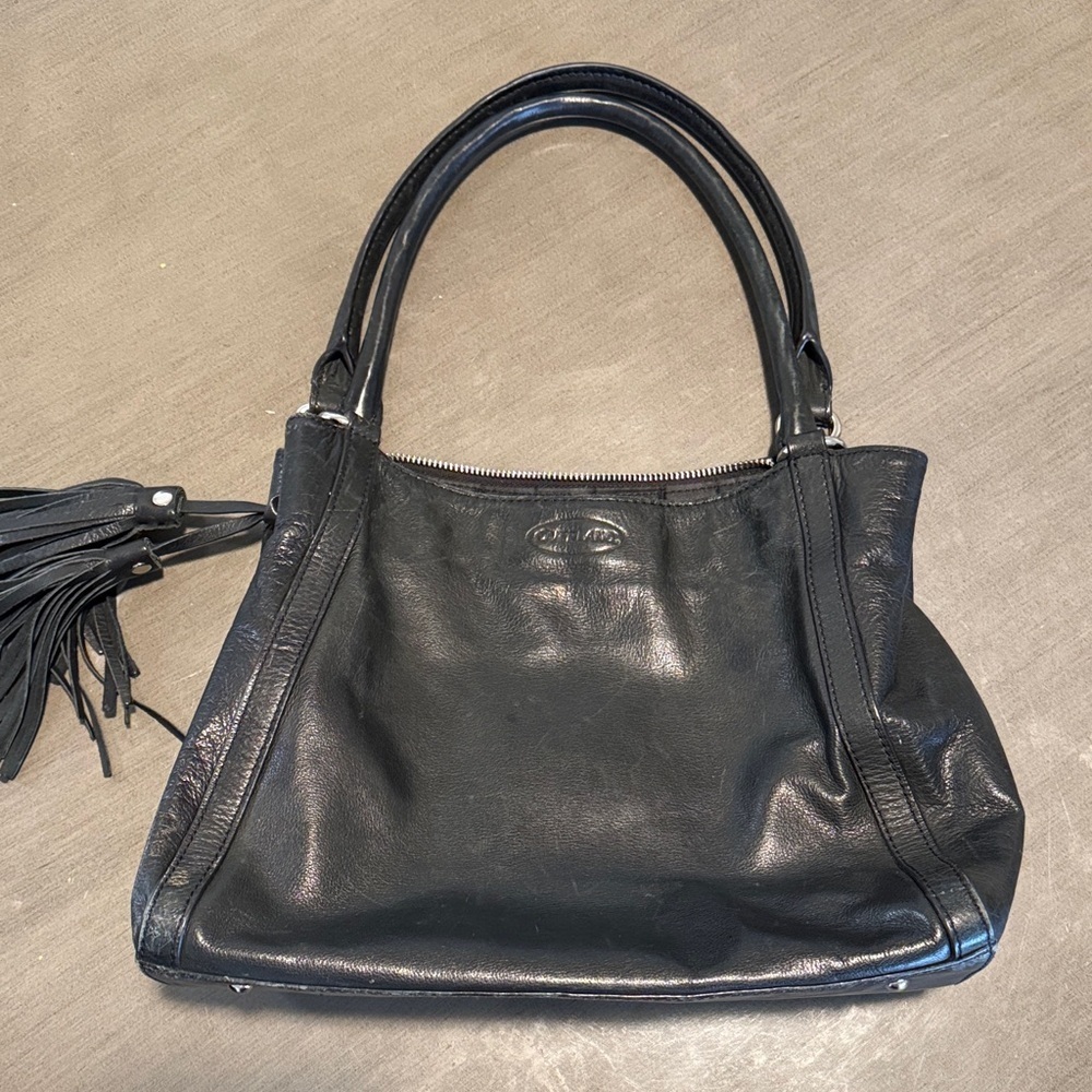 Black Leather Tote Handbag - Classic Women's Shoulder Bag